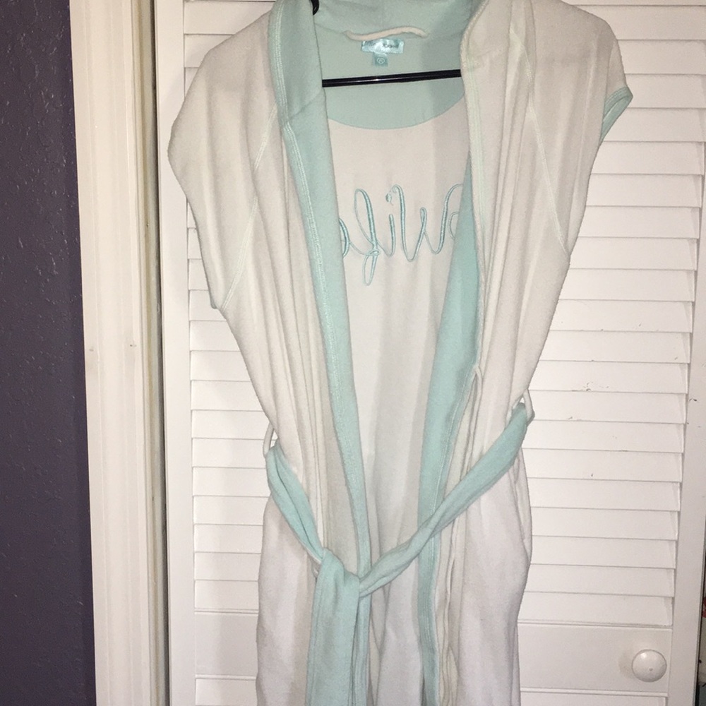 Wifey Robe - Picture 2 of 3